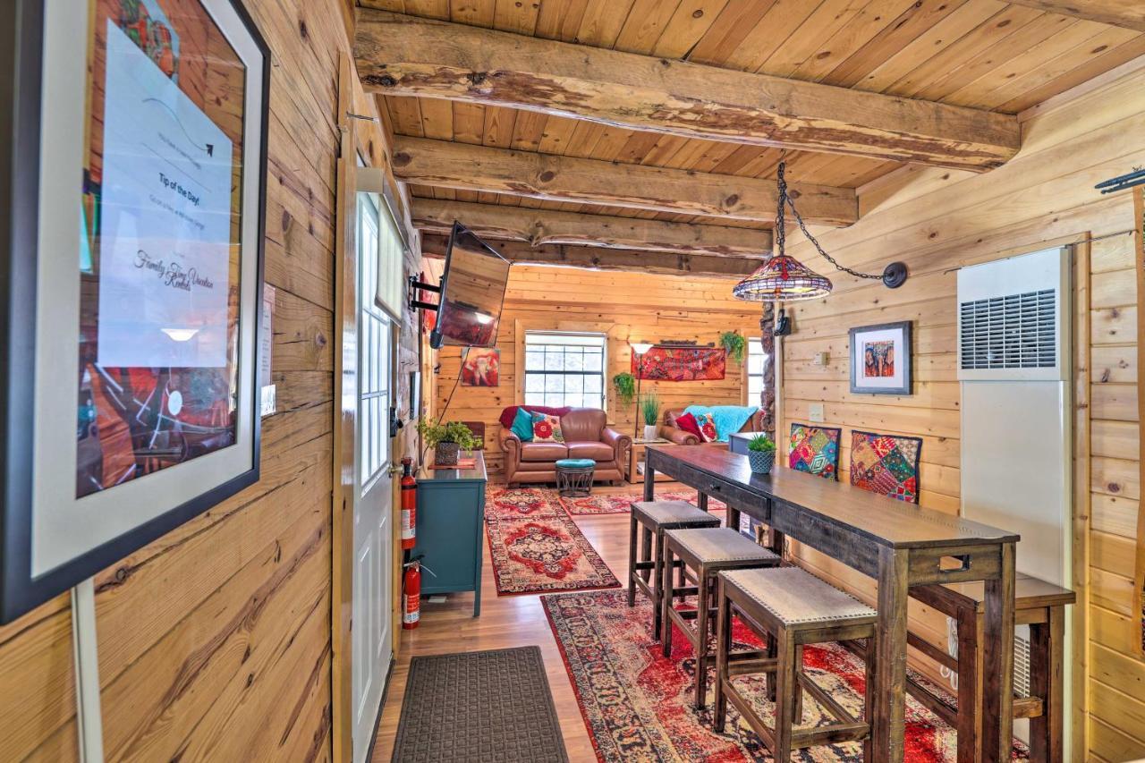 Rustic Duck Creek Village Cabin With Fire Pit! ภายนอก รูปภาพ