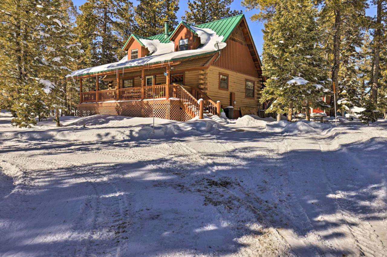 Rustic Duck Creek Village Cabin With Fire Pit! ภายนอก รูปภาพ